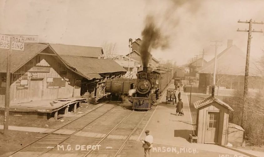 MC Mason MI Depot with train