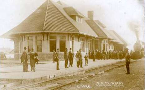 D&M Alpena Depot with train