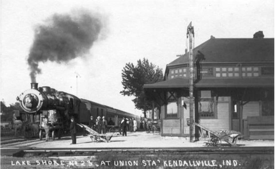 LSMS No. 23 passes Kendallville IN Depot